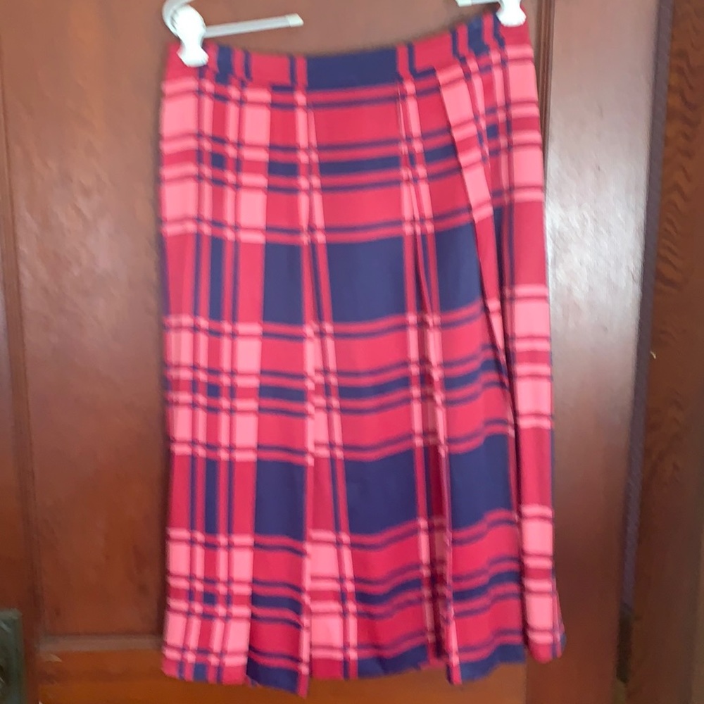 Plaid midi length skirt